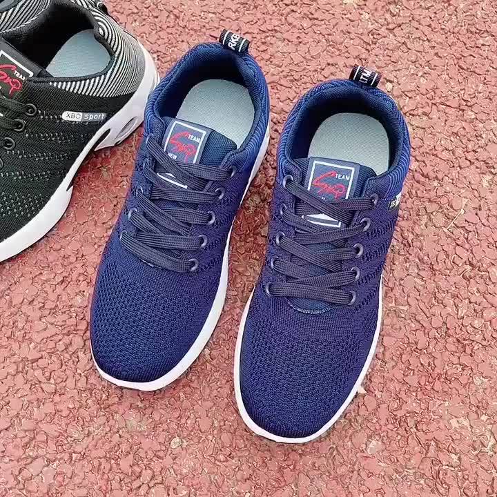 Breathable Men’s Sports Shoes